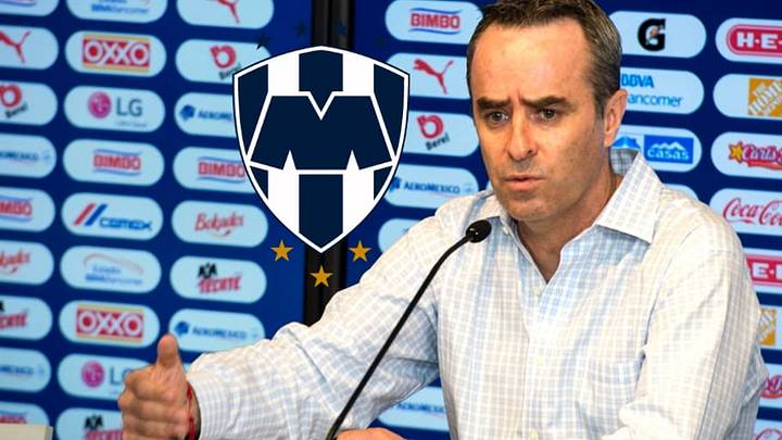 Luis Miguel Salvador se manifiesta luego del mal trato a los aficionados Rayados en San Luis