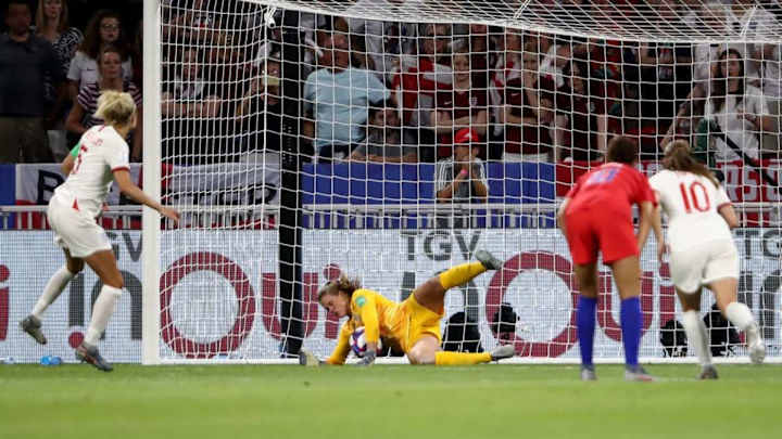 USWNT Stars Hail 'Best in the World' Alyssa Naeher After Crucial Penalty Save Against England