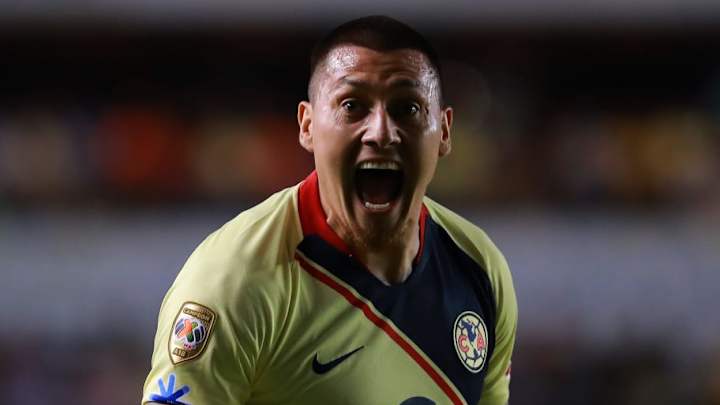 Nicolás Castillo critica al fútbol chileno y usa al mexicano como ejemplo