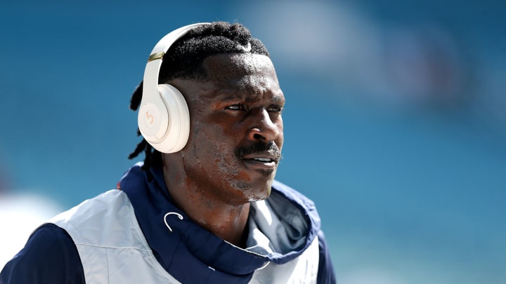 Antonio Brown Rips NFL Owners, Robert Kraft, Big Ben In Twitter Rant