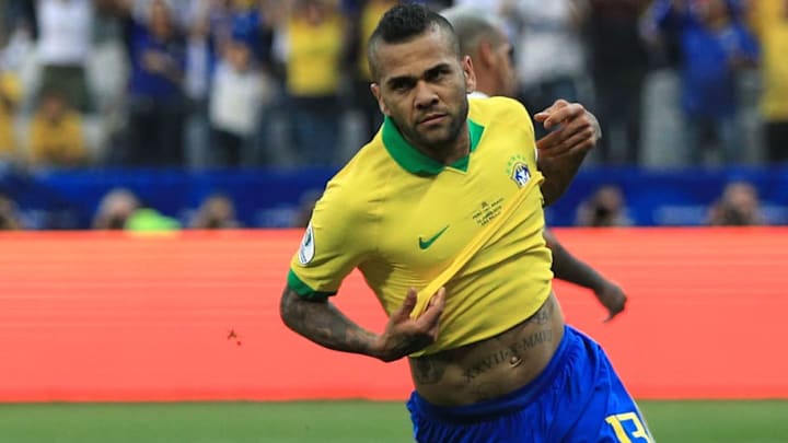 Dani Alves: The Contenders to Sign Him & Where He Might End Up