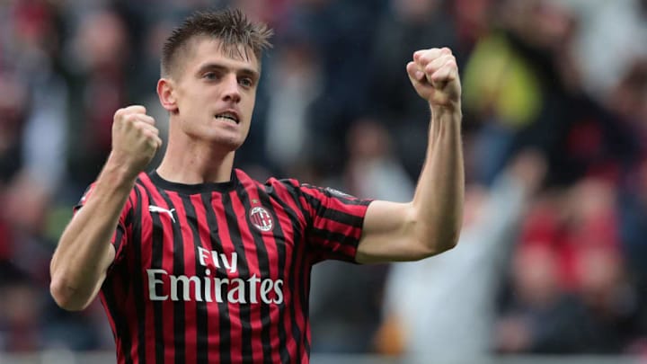 6 Players Who Made History in AC Milan's Number 9 Shirt