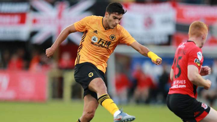 VÍDEO | Raúl Jiménez anota un golazo en la Europa League