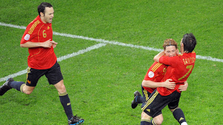 Torres anuncia que su último partido será contra Andrés Iniesta y David Villa