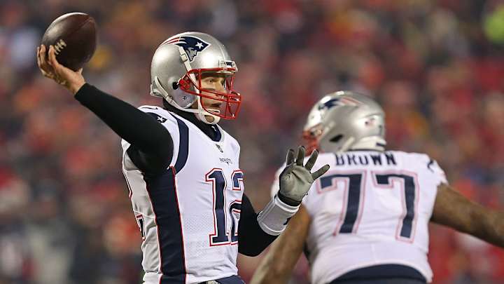 Chiefs Fan Fined $500 for Shining Laser Pointer at Tom Brady