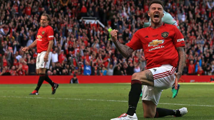 El golazo de David Beckham en su vuelta a Old Trafford El golazo de David Beckham en su vuelta a Old Trafford