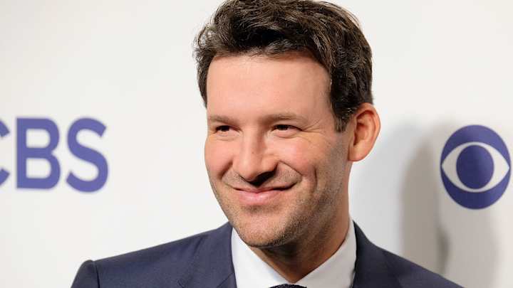 Tony Romo Predicts 28–24 Super Bowl Score, Won't Pick A Winner