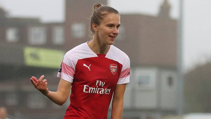 Vivianne Miedema Insists Arsenal 'Deserve' WSL Title & Gives Key Advice to Girls in Football