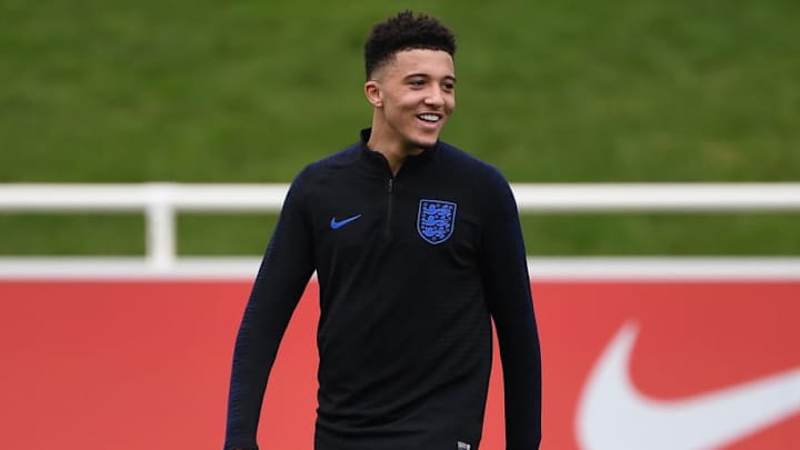 Jadon Sancho or Philippe Coutinho: Who Should Man Utd Sign This Summer & Why