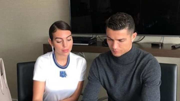 Cristiano Ronaldo abre una clínica de transplante de cabello y cobra 4000 euros el tratamiento