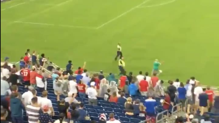 Fans Take Advantage of Delay In U.S.-Jamaica Gold Cup Match, Pay Brutal Price Fans Take Advantage of Delay In U.S.-Jamaica Gold Cup Match, Pay Brutal Price