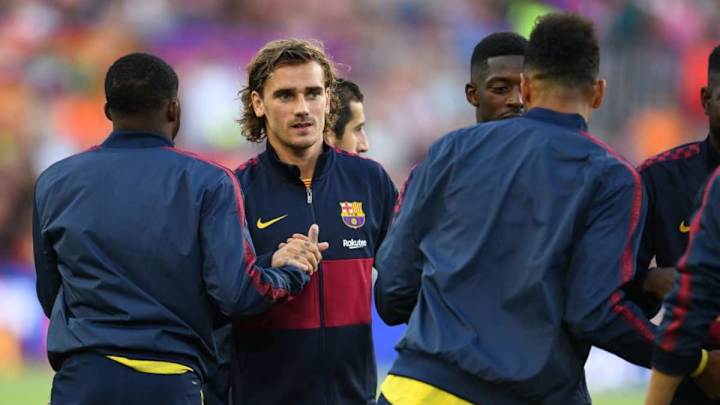 VÍDEO | ¿Le negó Messi el saludo a Griezmann tras ser sustituido?