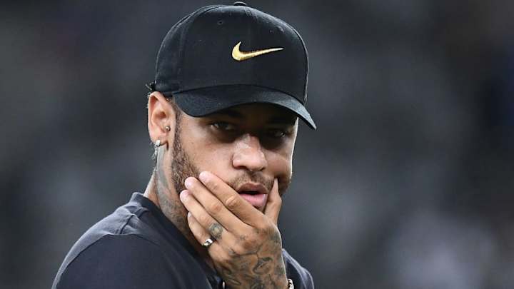 Neymar Agrees to Stay at Paris Saint-Germain After Barcelona Fail to Agree Deal to Sign Forward