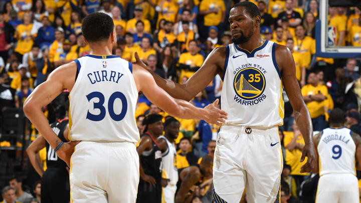Report: Stephen Curry Plans to Join Warriors in Meeting With Kevin Durant Report: Stephen Curry Plans to Join Warriors in Meeting With Kevin Durant