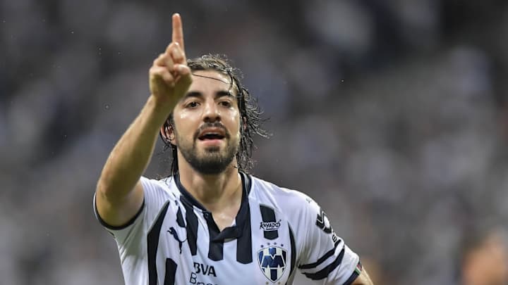 La cláusula de recesión de Rodolfo Pizarro cuesta la mitad para los clubes europeos