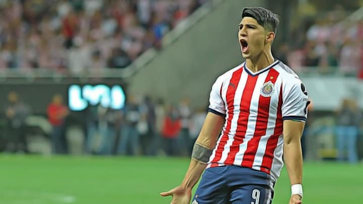 Alan Pulido se queda fuera del amistoso ante Zacatepec por lesión Alan Pulido se queda fuera del amistoso ante Zacatepec por lesión