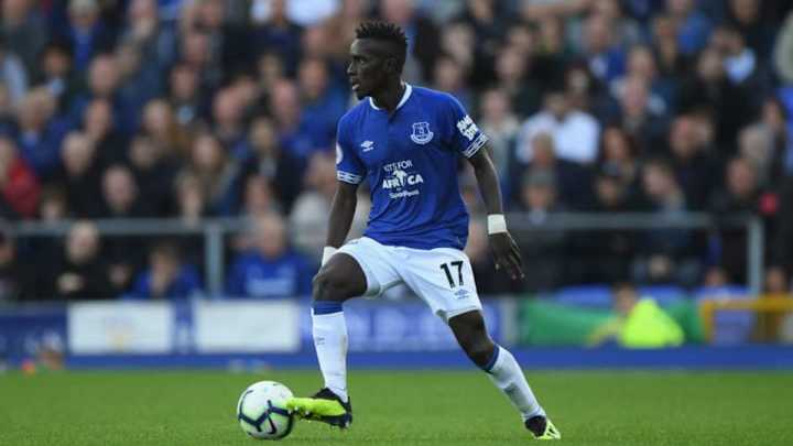 Man Utd Line Up Idrissa Gueye as Ander Herrera Replacement Ahead of Summer Overhaul