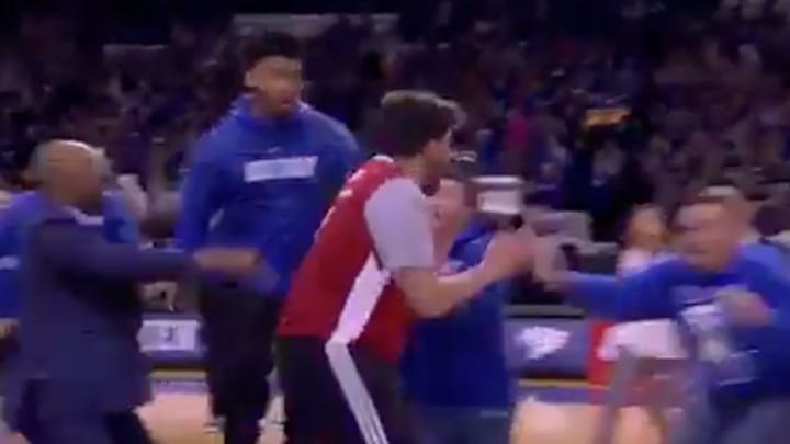 Watch: Kentucky Student Hits Half Court Shot on GameDay, Goes Crazy