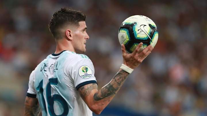 VÍDEO | Una paloma le robó el balón a De Paul en el Venezuela-Argentina VÍDEO | Una paloma le robó el balón a De Paul en el Venezuela-Argentina