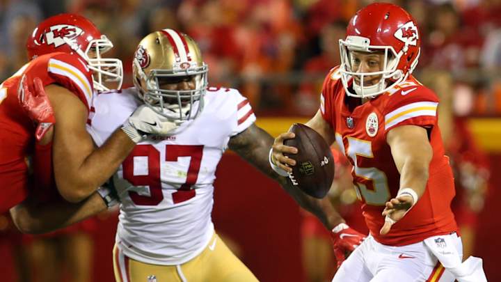 Seahawks Kicking the Tires on Veteran LB Dekoda Watson