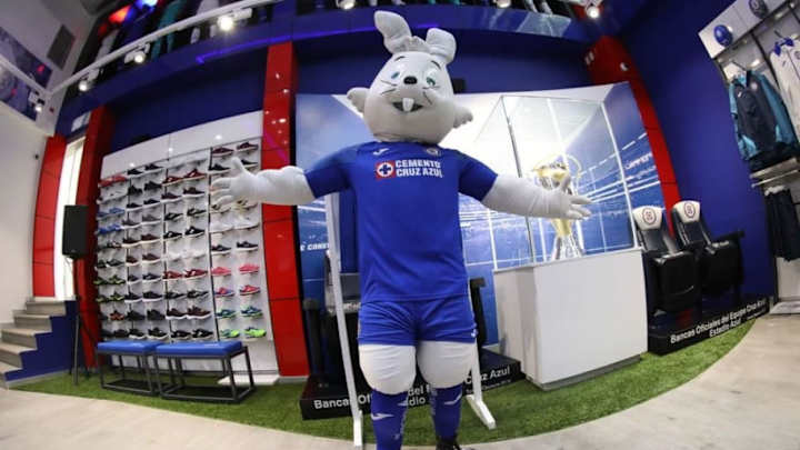 Cruz Azul abre una nueva tienda con descuento para aficionados