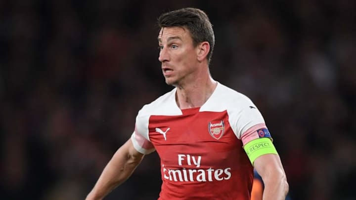Laurent Koscielny Flies to Bordeaux to Finalise €5m Arsenal Departure Laurent Koscielny Flies to Bordeaux to Finalise €5m Arsenal Departure