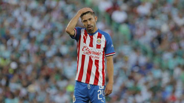 Oribe Peralta se disculpa con la afición de Chivas