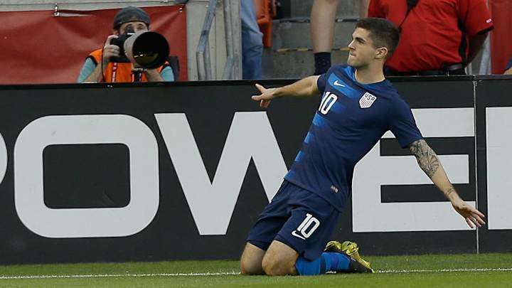 WATCH: Christian Pulisic Scores, Hurt in USMNT Draw vs. Chile WATCH: Christian Pulisic Scores, Hurt in USMNT Draw vs. Chile