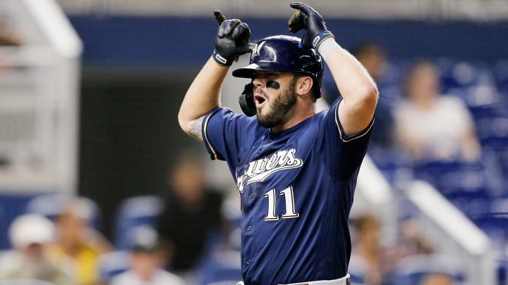 Mike Moustakas Homers Twice as Brewers Beat Marlins, Tie Cubs for Second Wild-Card Mike Moustakas Homers Twice as Brewers Beat Marlins, Tie Cubs for Second Wild-Card