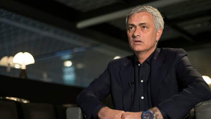 Afirman que Mourinho podría dirigir a un equipo de la Ligue 1