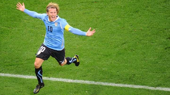 Diego Forlan: 10 the Greatest Moments in His Illustrious, Globe-Trotting Career
