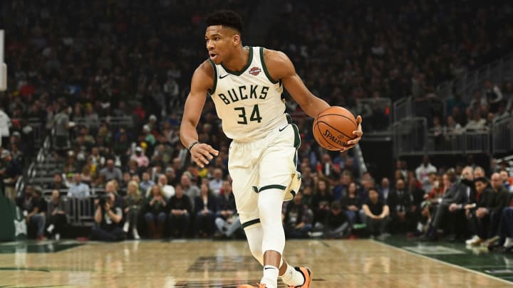 Bucks' Giannis Antetokounmpo Exits Game With Ankle Injury vs. Clippers