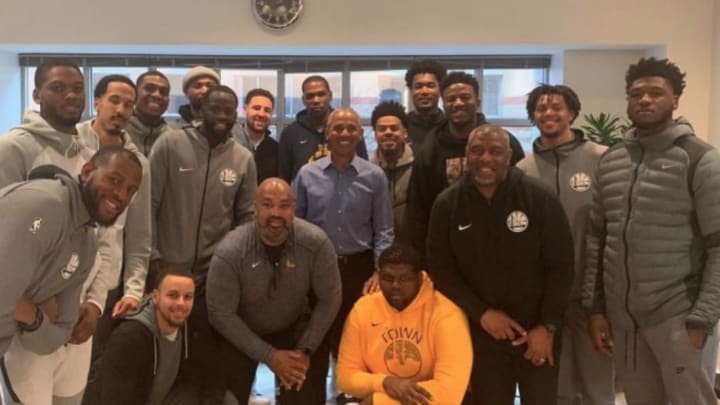 Warriors Take Photo With Former President Barack Obama While in Washington D.C.