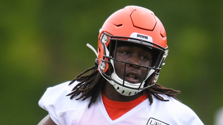 Browns Speak With Suspended RB Hunt After Argument Near Bar Browns Speak With Suspended RB Hunt After Argument Near Bar