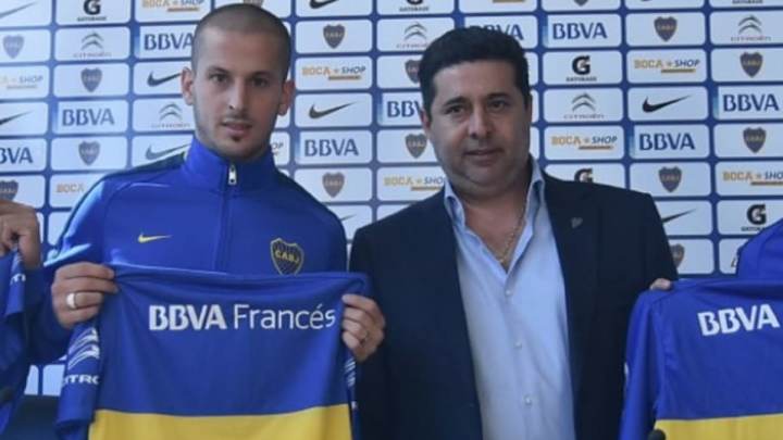 Daniel Angelici rechazó los rumores de salida de Benedetto: "Se queda en Boca hasta diciembre" Daniel Angelici rechazó los rumores de salida de Benedetto: "Se queda en Boca hasta diciembre"