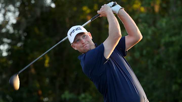 Stallings-Mullinax Lead Rain-Delayed Zurich Classic