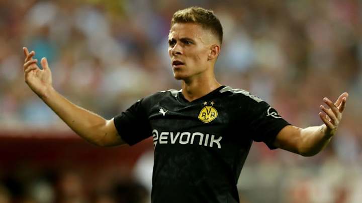 Thorgan Hazard to Miss Several Weeks After Suffering Rib Injury