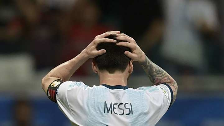 Leo Messi está perdiendo el tiempo jugando con Argentina