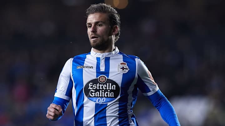 Christian Santos, jugador venezolano del Deportivo La Coruña, pide que la ayuda llegue a su país