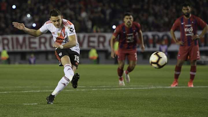 River tuvo dos penales en un mismo partido de Copa Libertadores por tercera vez en la historia