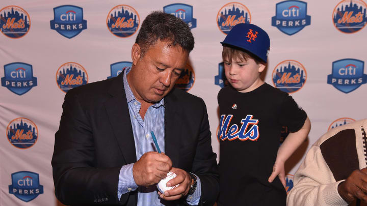 Former Mets Pitcher, SNY Broadcaster Ron Darling Diagnosed With Thyroid Cancer Former Mets Pitcher, SNY Broadcaster Ron Darling Diagnosed With Thyroid Cancer