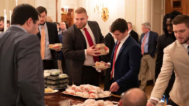 Clemson Players, Twitter React to Tigers' Fast Food Run During White House Visit