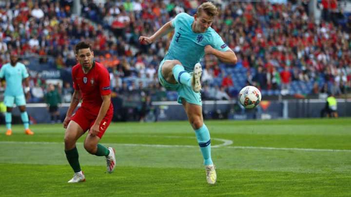 De Ligt sigue dudando: "Aún debo valorar si es momento de ir al FC Barcelona"