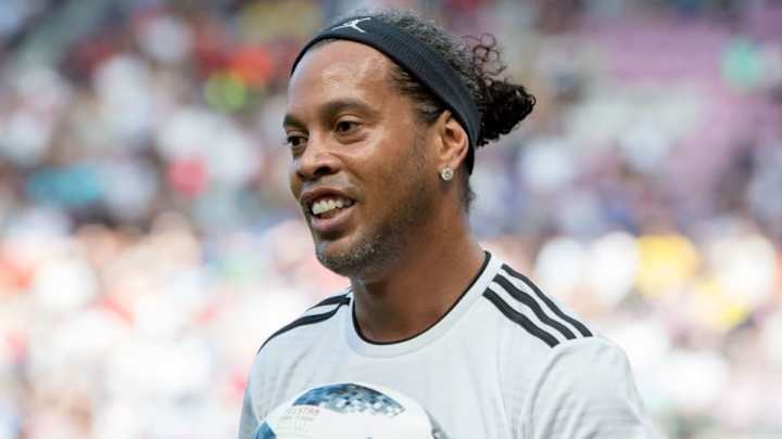Ronaldinho demuestra que aún no pierde su magia