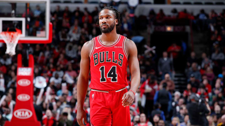 Wayne Selden Jr. Lends Hand to Childhood Friend by Funding Boston-Area AAU Team