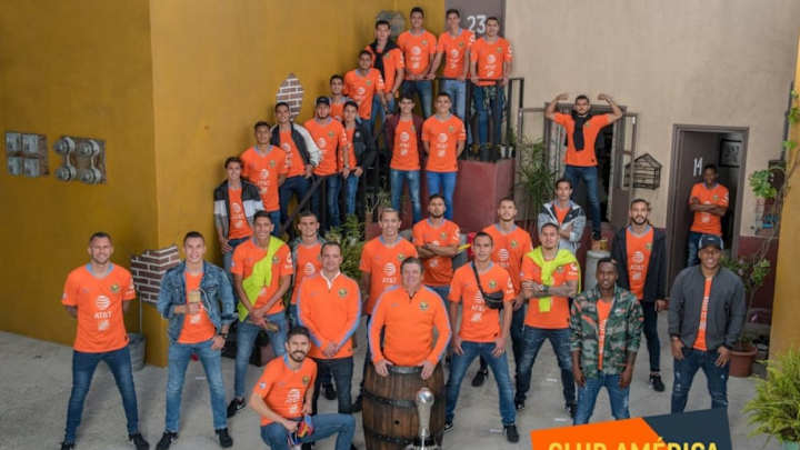 El América se toma foto oficial al estilo Chavo del 8 como homenaje a Chespirito