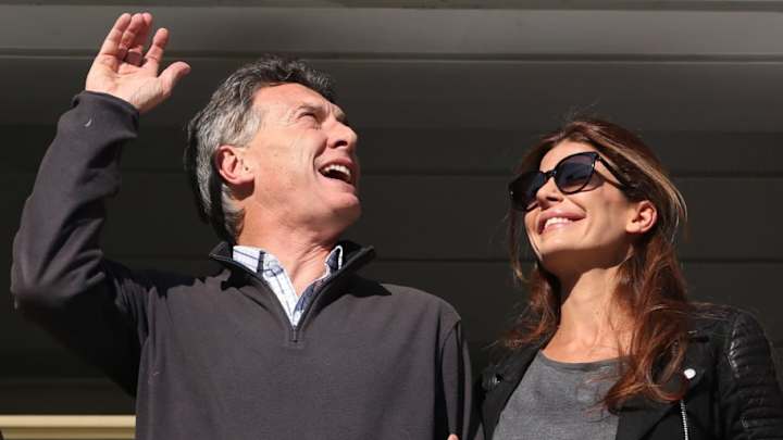 La reacción de Mauricio Macri al ver los penales de Cruzeiro-River en su celular La reacción de Mauricio Macri al ver los penales de Cruzeiro-River en su celular