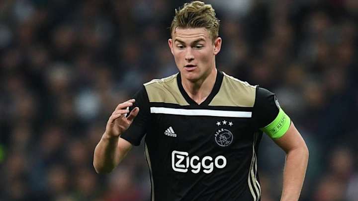Con Umtiti, Todibo y Lenglet, ¿es De Ligt una prioridad?