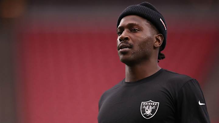 Antonio Brown Accused of Raping Former Trainer in Federal Lawsuit