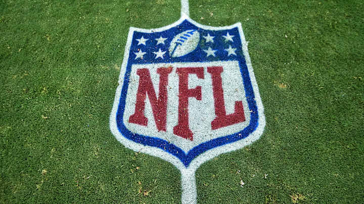 Hire Women As Announcers in NFL Booths Hire Women As Announcers in NFL Booths